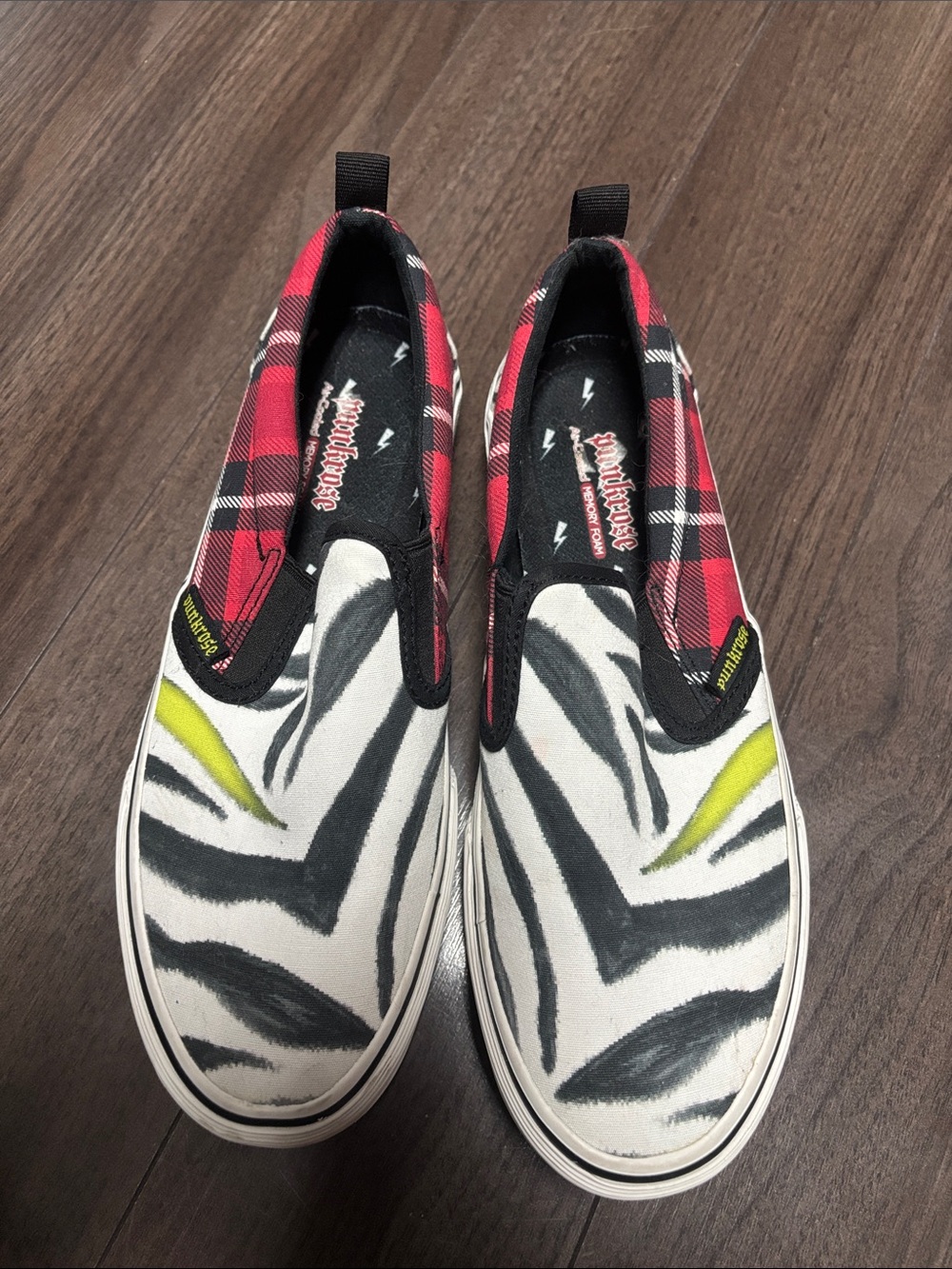 7. Skechers Punkrose Anything Goes Camp Slip On Sneakers Sz 8